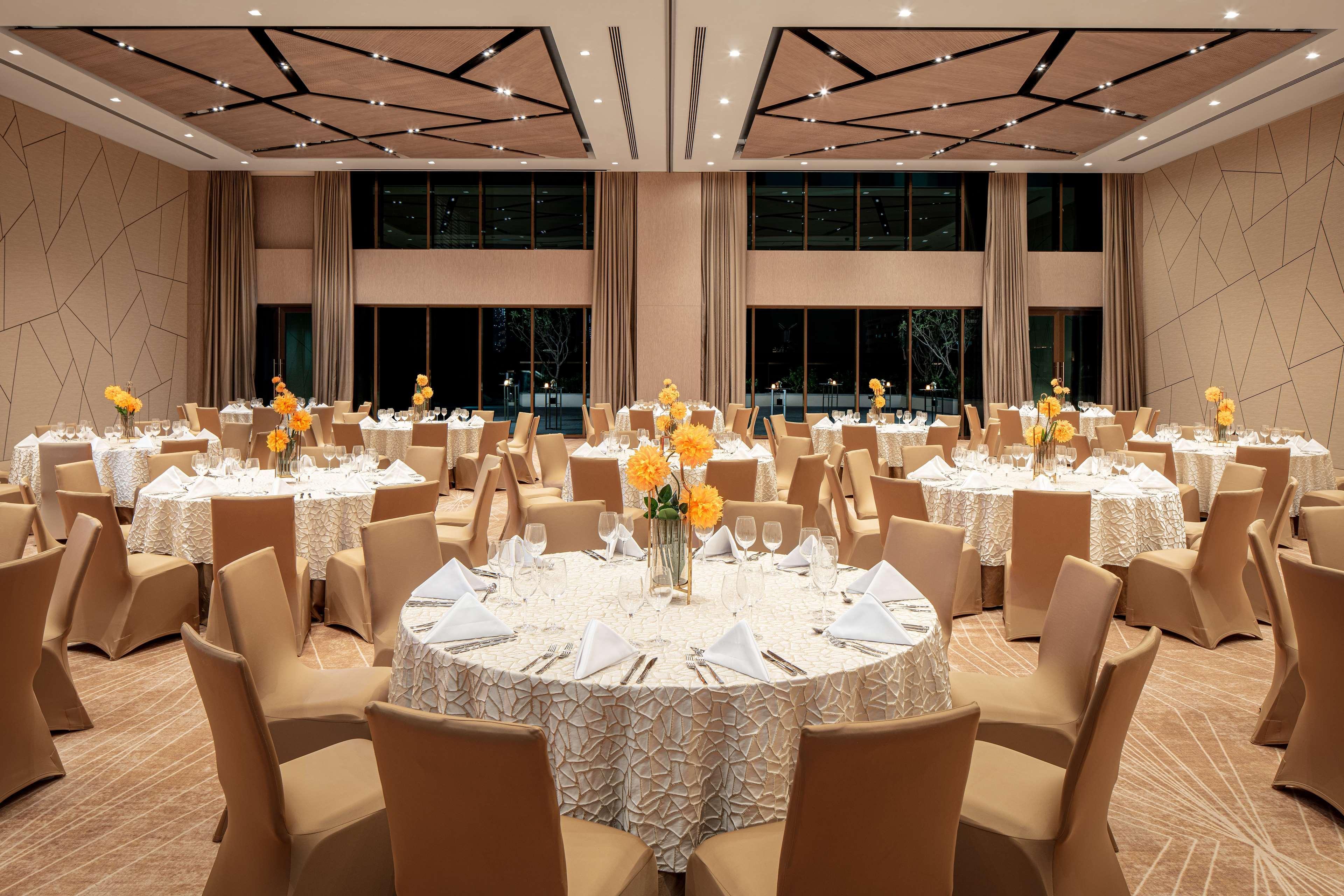 Doubletree By Hilton Hotel And Residences Dubai - Al Barsha Extérieur photo