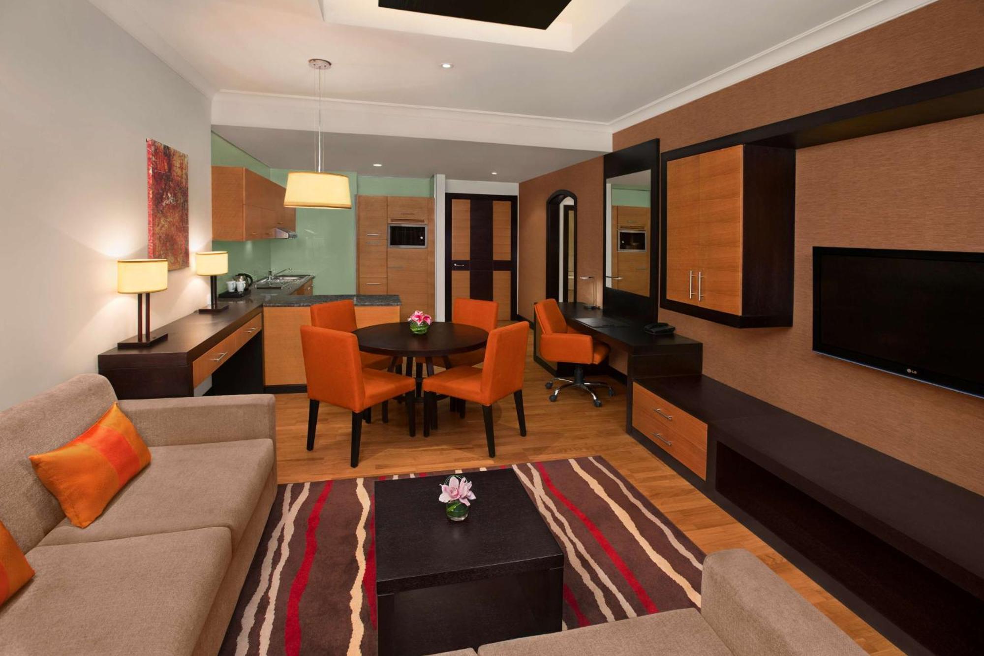 Doubletree By Hilton Hotel And Residences Dubai - Al Barsha Extérieur photo