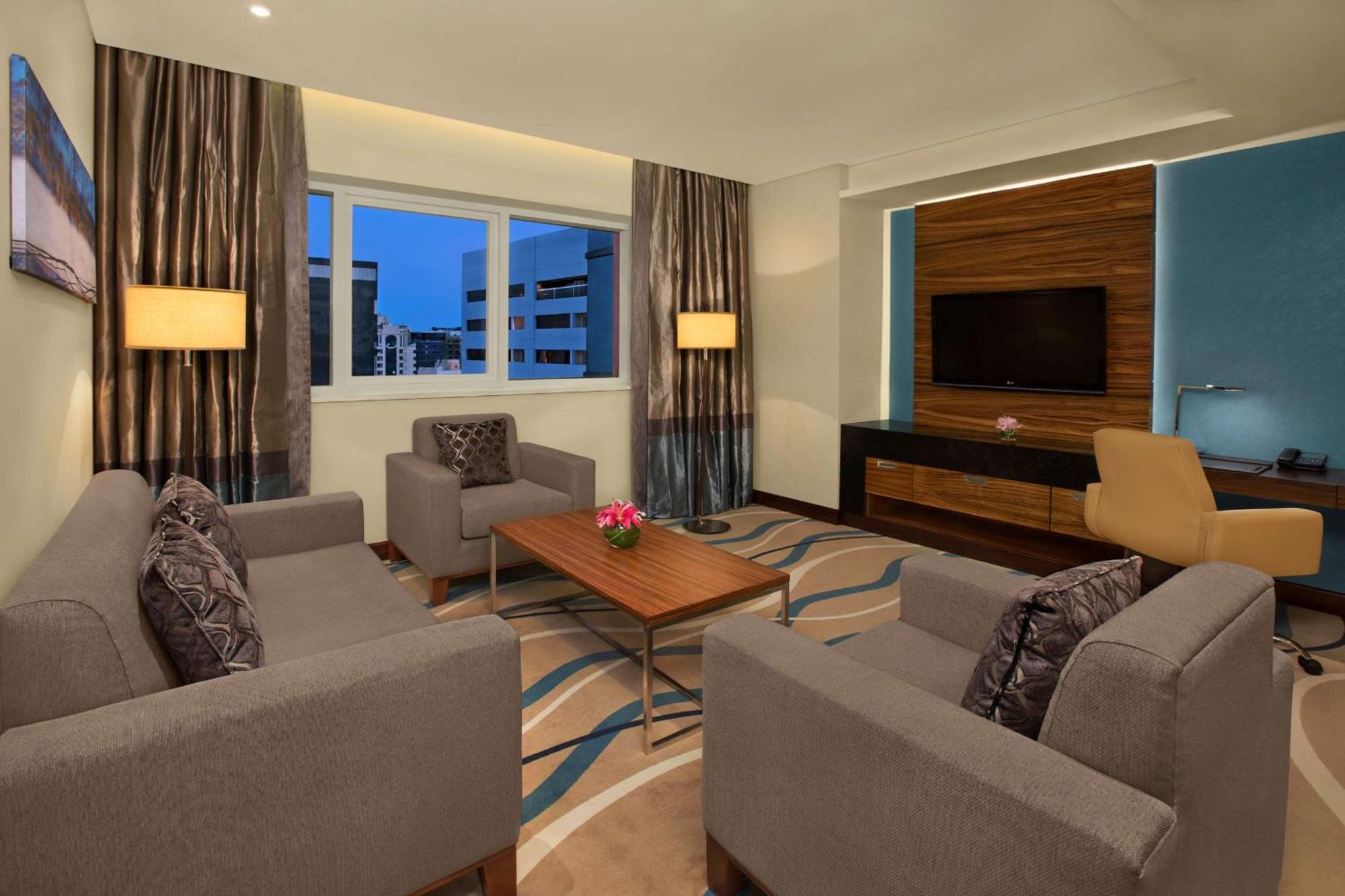 Doubletree By Hilton Hotel And Residences Dubai - Al Barsha Extérieur photo