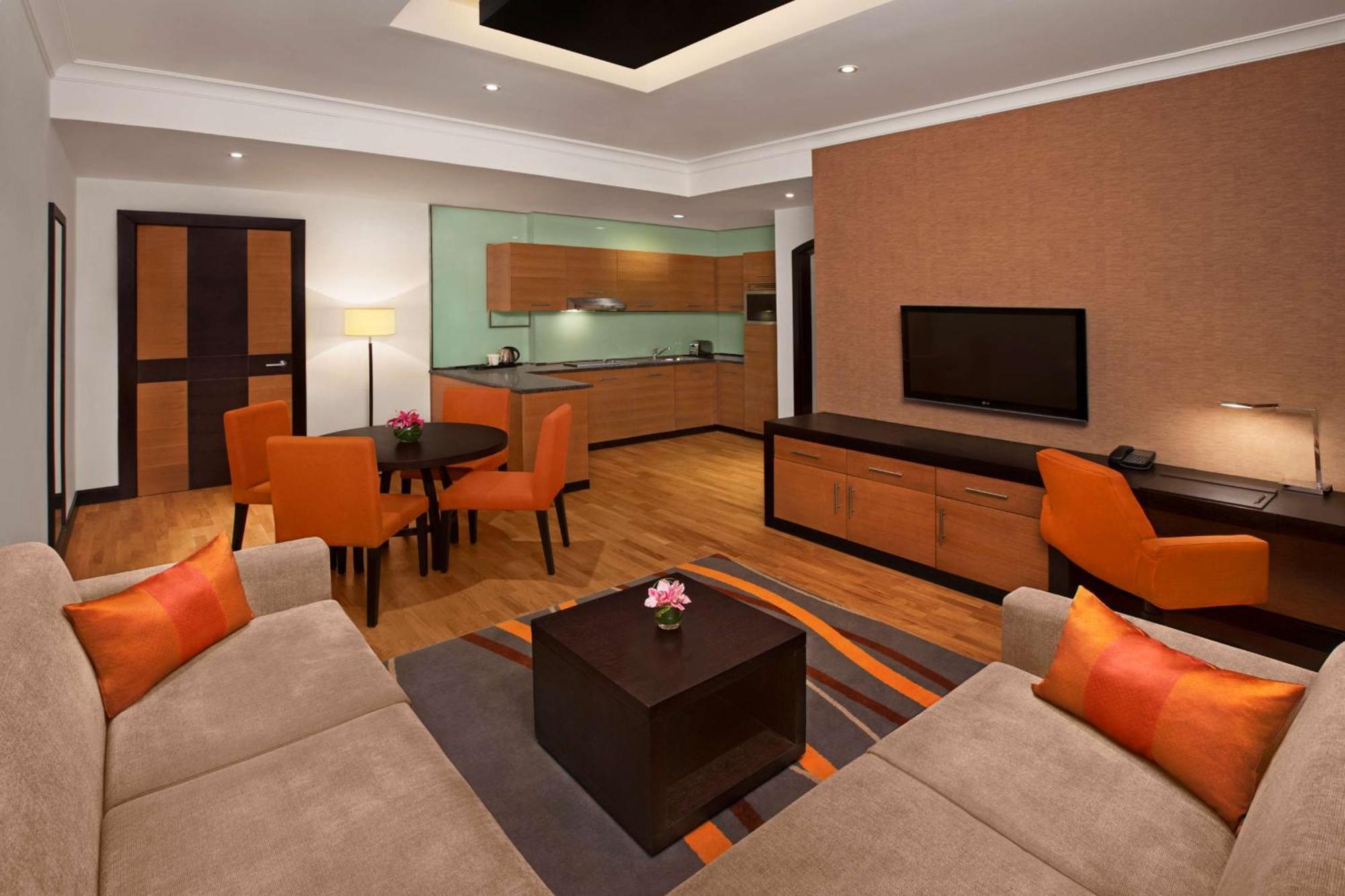 Doubletree By Hilton Hotel And Residences Dubai - Al Barsha Extérieur photo