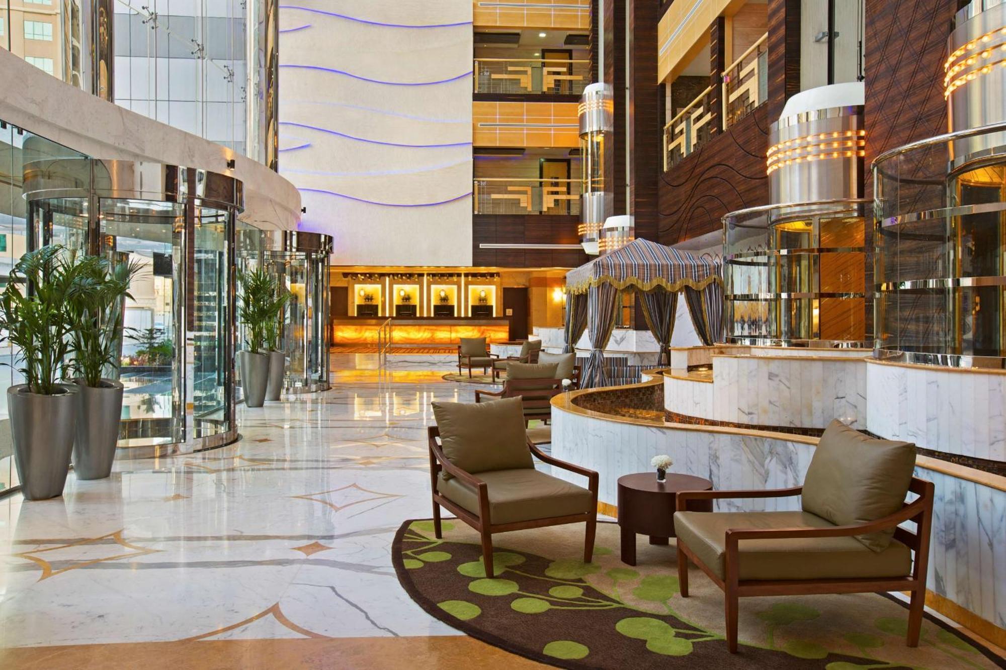 Doubletree By Hilton Hotel And Residences Dubai - Al Barsha Extérieur photo